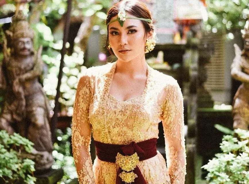 8 Artis Indonesia yang Merayakan Nyepi, Dari Happy Salma Sampai Ade Rai 16 mahalini raharja