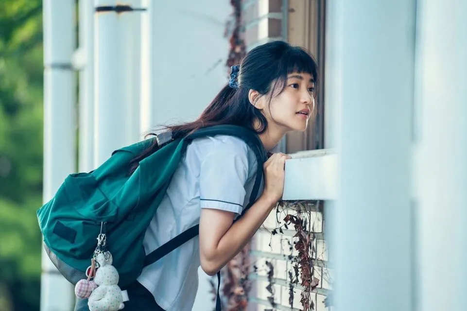 Kim Tae-ri Terkonfirmasi Covid-19, Syuting Drama Twenty Five Twenty One Ditunda 3 Kim Tae-ri positif Covid-19