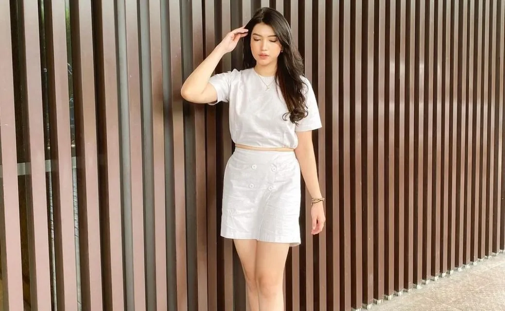 8 Potret Gaya Dewi Paramita, Selebgram Cantik dan Aktif Berkarier Kantoran 16 paramitha