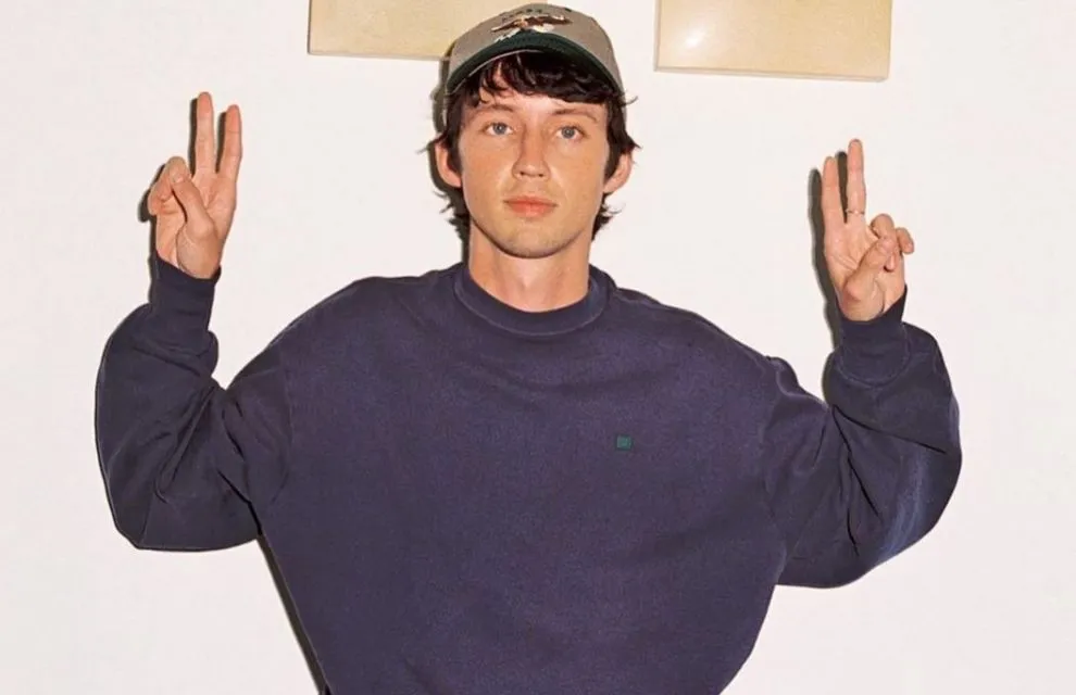 Lirik dan Makna Lagu Angel Baby Milik Troye Sivan 3