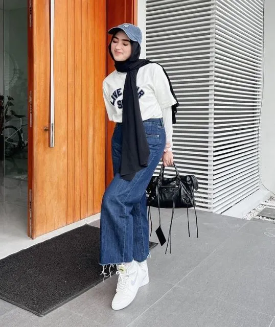 Potret Gaya Fashion Dinan Nurfajrina, Istri Doni Salmanan. Stylish! 10 Potret gaya Dinan Nurfajrina istri Doni Salmanan