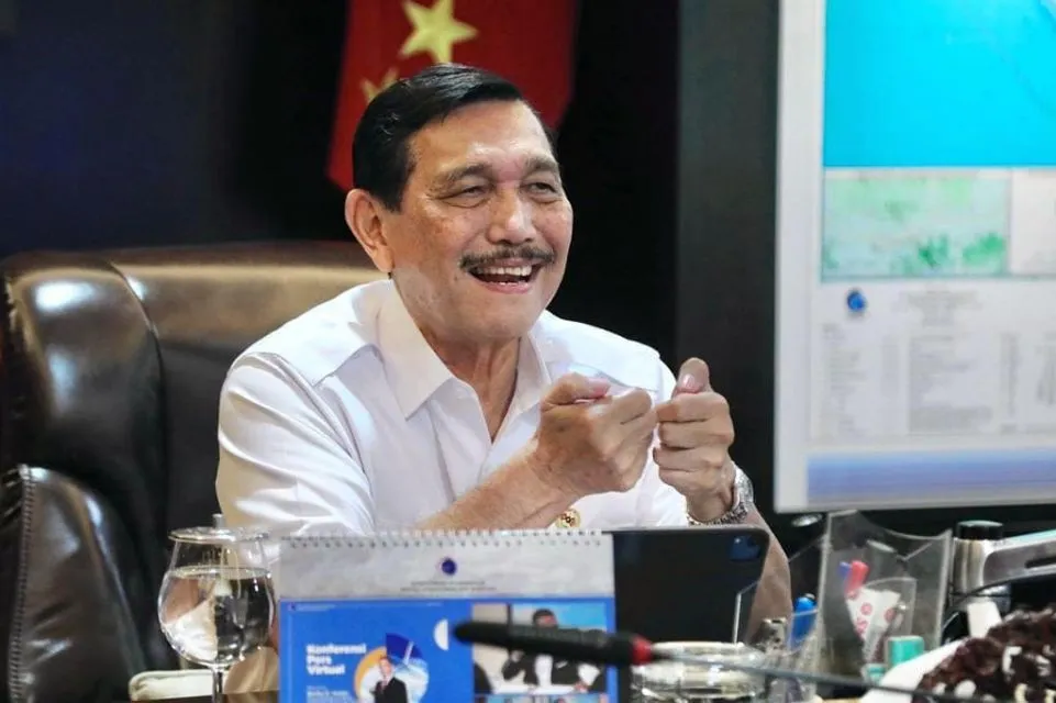 Pemerintah Hapus Aturan Tes Antigen dan PCR Perjalanan Dalam Negeri 3 Luhut Binsar Pandjaitan