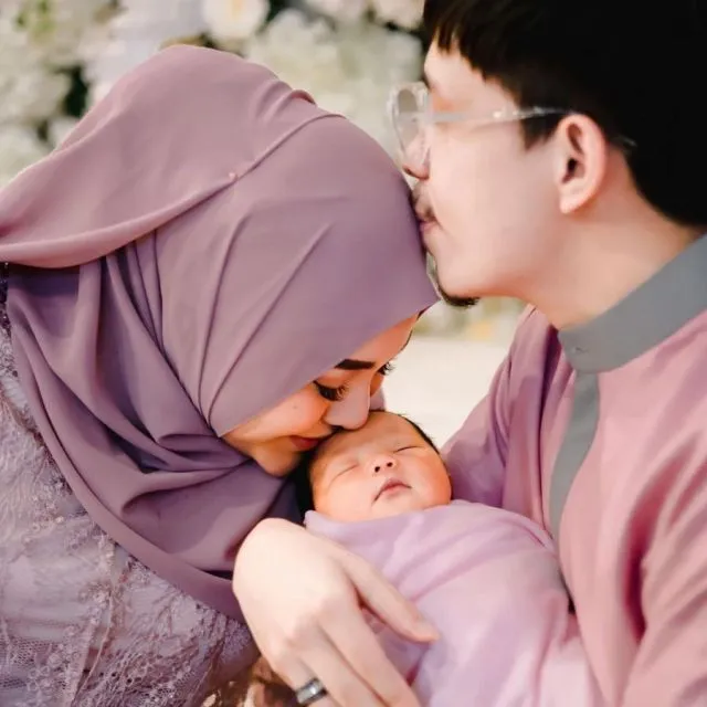 Atta Halilintar dan Aurel Hermansyah Simpan Tali Pusat Bayinya, Demi Kesehatan Masa Depan 5 Atta dan Aurel simpan tali pusat baby A