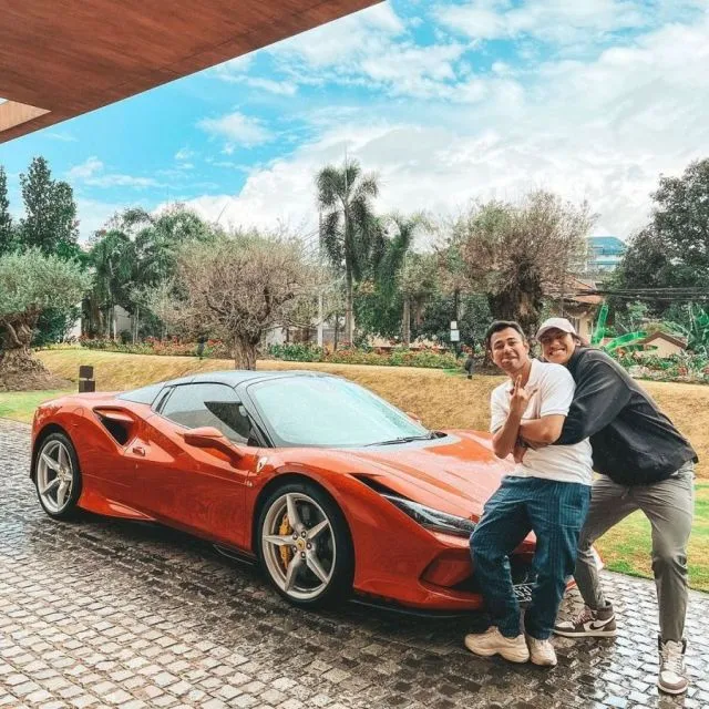 Sule Beri Kado Ulang Tahun Kereta Odong-odong untuk Raffi Ahmad 4 Sean Galael hadiahkan mobil sport mewah untuk Raffi Ahmad