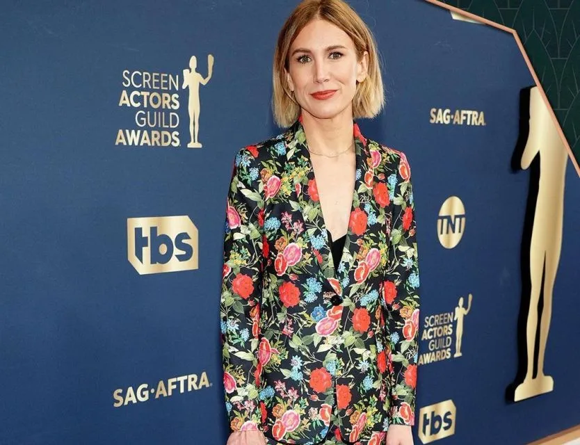 Potret Penampilan Seleb di SAG Awards 2022. Ada Jung Ho Yoen hingga Selena Gomez 15 Jen Landon SAG Awards