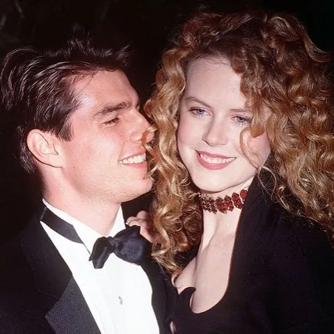 8 Artis Hollywood yang Memilih untuk Adopsi Anak. Ada Angelina Jolie 15 Tom Cruise & Nicole Kidman