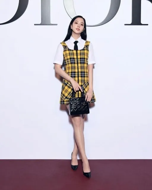 Potret Gaya Seleb Hadiri Dior Show di Paris Fashion Week 2022. Stunning! 9 Style seleb yang hadiri Dior Show, Paris Fashion Week