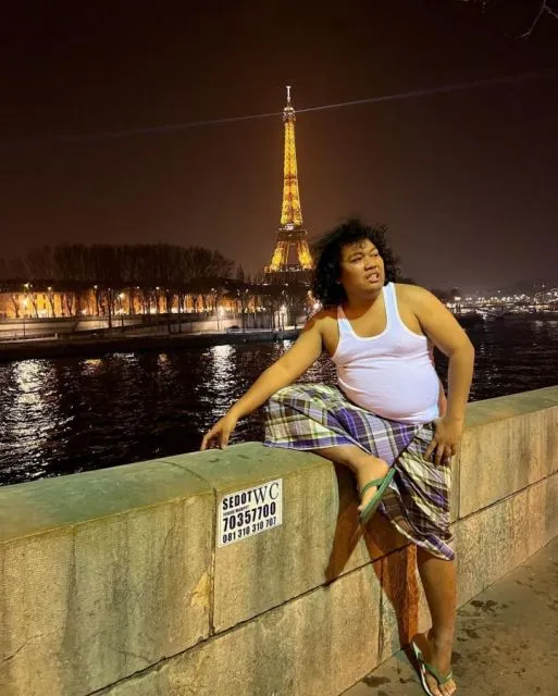 Marshel Widianto Pamer Foto di Paris, Warganet: Hati-Hati Kena Sanksi Hukum 4 Unggahan foto Marshel Widianto