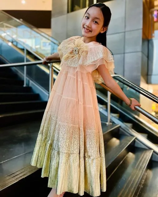 Profil Malea Emma, Aktris Cilik Keturunan Indonesia yang Debut di Film Hollywood 14 Profil Malea Emma, Aktris Cilik Keturunan Indonesia yang Debut di Film Hollywood 'After Yang'