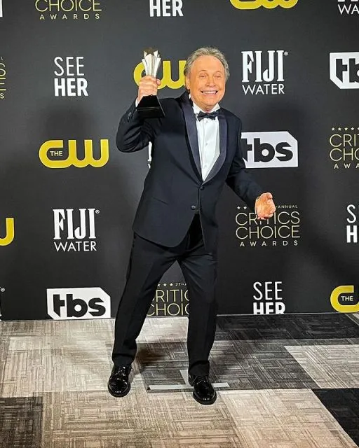 8 Gaya Artis di Critics Choice Awards 2022. Semua Tampil Memukau! 16 Penampilan Artis di Critics Choice Awards 2022