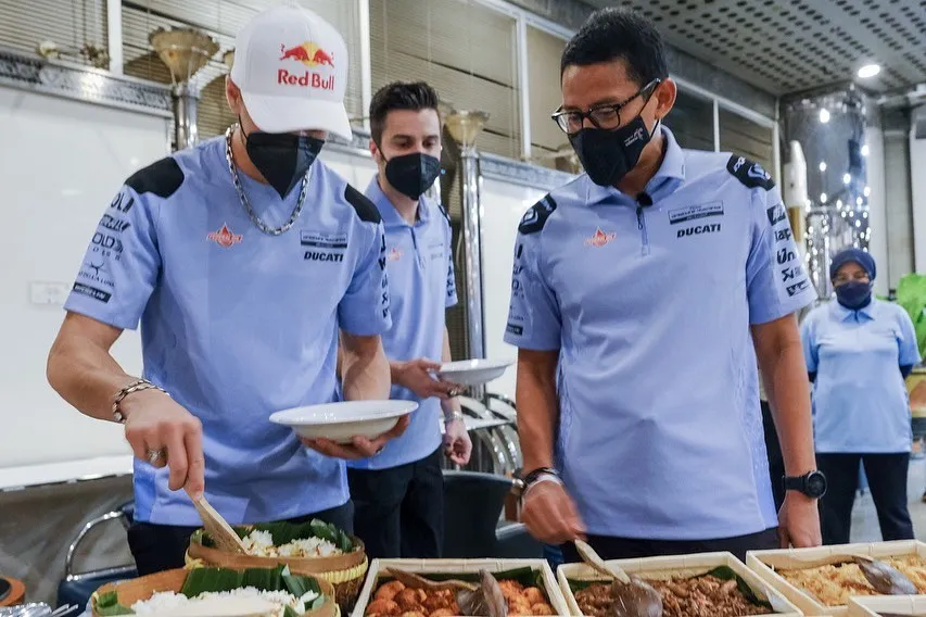 Pembalap MotoGP Ketagihan Kuliner Indonesia, saat Makan Malam Bersama Sandiaga Uno 4 Pembalap MotoGP