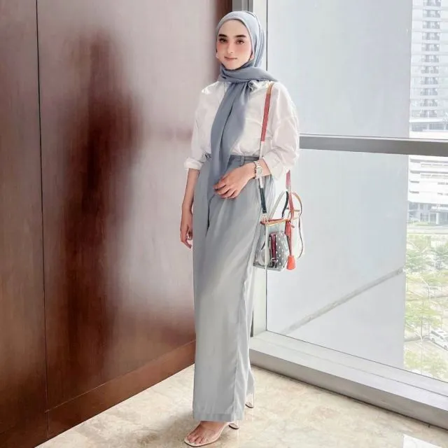 Dinan Fajrina Dikabarkan Tengah Hamil Anak Doni Salmanan, ini Penjelasannya 4 Dinan Fajrina imbau warganet jangan termakan berita hoaks