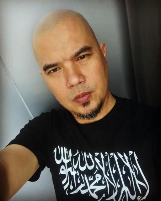 Artis yang Kontak Pribadinya Pernah Tersebar. Responsnya Beragam 10 Ahmad Dhani