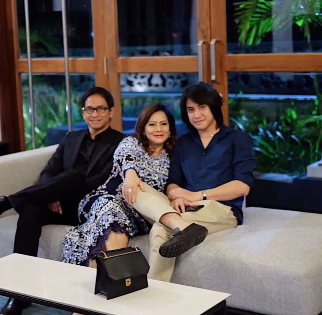 Artis yang Pernah Tertipu Investasi Bodong. Rugi hingga Miliaran Rupiah 14 Kevin Aprilio dan Addie MS