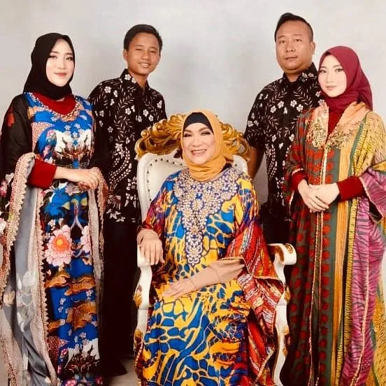 Kakak Kandung Dorce Gamalama Desak Anak Angkat Bacakan Wasiat Almarhum 2