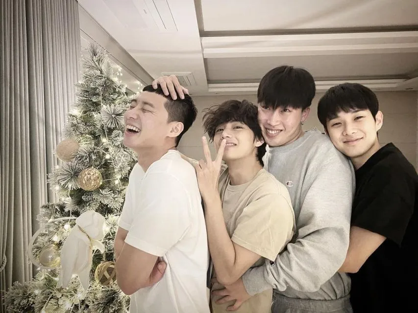Park Seo Joon Ungkap Pentingnya Peran Wooga Squad dalam Hidupnya, Bantu Hadapi Tekanan Dunia Hiburan 3 Wooga Squad