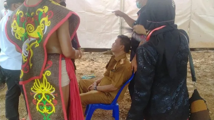 Gubernur Sulteng Pingsan Saat Mengikuti Ritual Kendi Nusantara di IKN 4 Rusdy Mastura