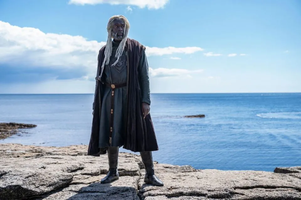 9 Karakter Penting dalam Serial House of The Dragon, Spin Off dari Game Of Thrones 15 Corlys Velaron (Steve Toussaint)