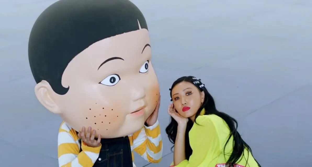 8 Lagu K-pop yang Memiliki Lirik Berdasarkan Pengalaman Pribadi. Menyentuh Banget! 9 Hwasa MAMAMOO