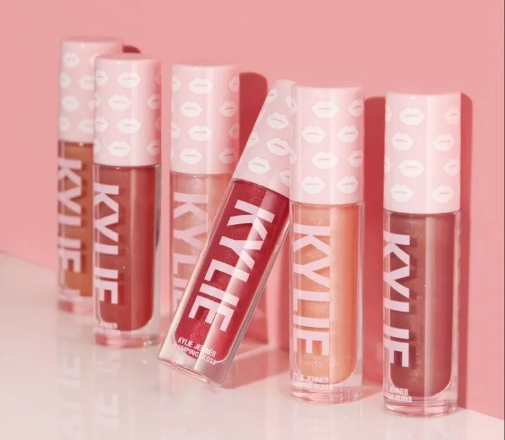 Lip Plumping Gloss, Diprediksi Bakal Viral untuk Bikin Bibir Lebih Tebal 4 Trend Lip Plumping Gloss