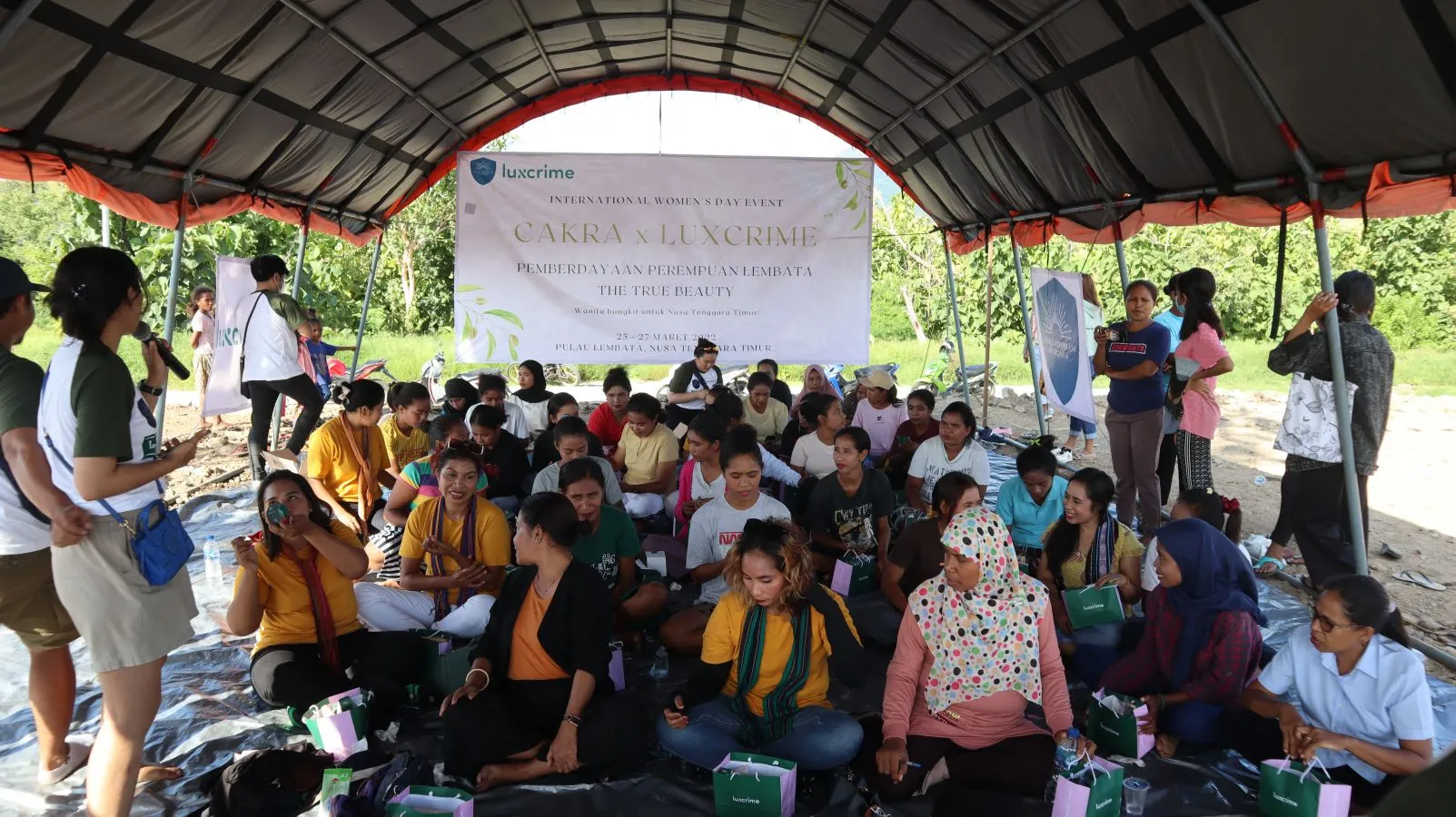 Luxcrime Selenggarakan Program Pemberdayaan Perempuan di NTT 4