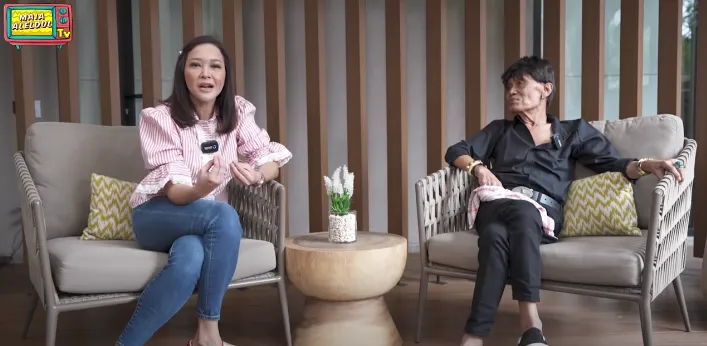 Curhatan Tessy Dilarang Pakai Baju Perempuan di TV, Membuatnya Kehilangan Pekerjaan 3 Curhat Tessy soal larangan dari KPI yang membuatnya kehilangan pekerjaan