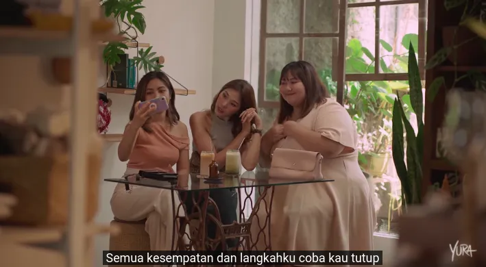 Yura Yunita Rilis Video Klip Tutur Batin, Ajak Perempuan Merayakan Diri 5 Yura Yunita Rilis Video Klip Tutur Batin, Ajak Perempuan Merayakan Diri