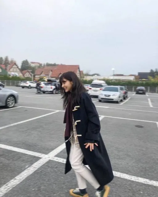 Inspirasi Gaya Fashion ala Seol In Ah, Sahabat Kim Sejeong di Drakor Business Proposal 17 Inspirasi gaya ala Seol In Ah