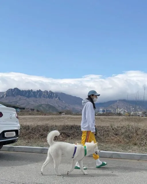 Inspirasi Gaya Fashion ala Seol In Ah, Sahabat Kim Sejeong di Drakor Business Proposal 13 Inspirasi gaya ala Seol In Ah
