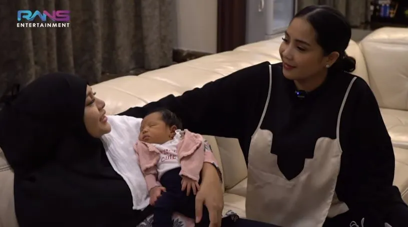Cara Nagita Slavina Nasihati Aurel Hermansyah Soal Larangan Ibu Keluar Rumah Sebelum 40 Hari 3 nagita nasihati aurel
