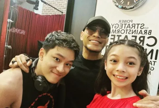 Azka Corbuzier Kenalkan Adik Perempuan Pertama Kali, Warganet: Sibling Goals! 4 Azka corbuzier perkenalkan adik perempuan