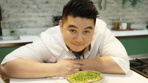 Begini Profil Chef Arnold, Koki yang Kocak dan Menginspirasi 3 karier chef arnold
