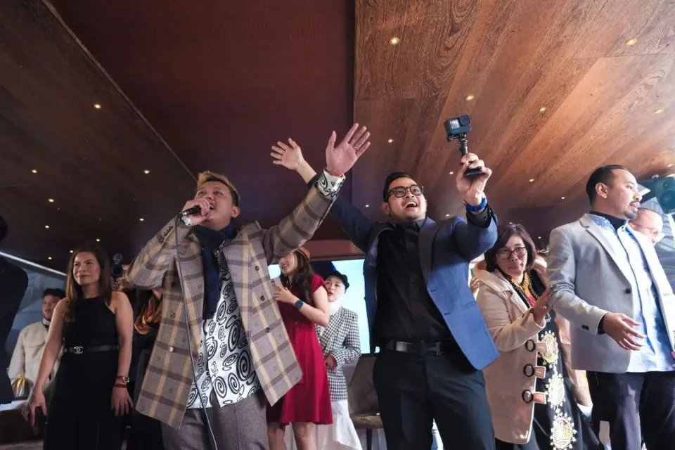 Denny Caknan Dangdutan di Paris, Kenalkan Musik Lokal ke Mancanegara 4 Denny Caknan tampil di Paris