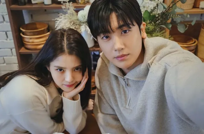 10 Fakta Menarik Drama Soundtrack #1 yang Dibintangi Han So-hee 14 Tinggal bersama