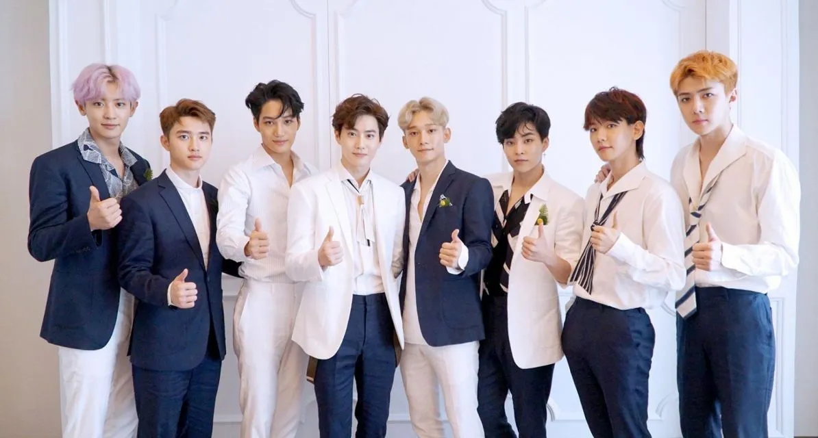 EXO Gelar Acara Jumpa Fan Secara Hybrid untuk Rayakan 10 Tahun Berkarya 2 Boy group EXO