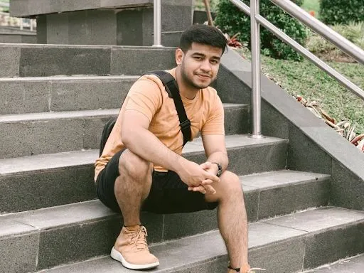 Mengenal Profil Fadil Jaidi, si YouTuber Hits! 3 karir fadil jaidi
