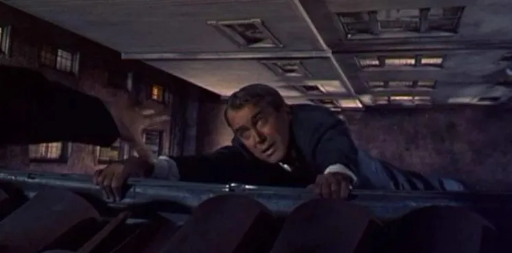 Pengin Tes Fobia? Coba Tonton 9 Film Horor yang Terinspirasi dari Berbagai Fobia ini! 15 Vertigo