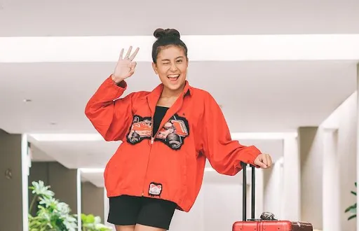 Profil Awkarin, Selebgram yang Merangkap Pengusaha 4 karier awkarin