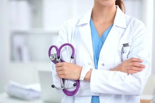 Mau Jadi Dokter? Berikut Informasi Seputar Gaji Dokter! 3 perkiraan gaji dokter