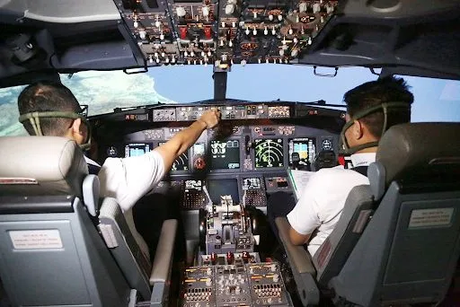 Informasi Lengkap Seputar Gaji Pilot di Indonesia! 3 informasi gaji pilot