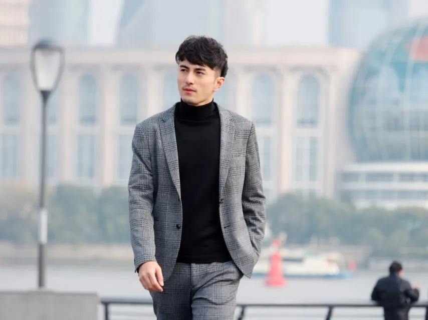 Ini 3 Alasan Cowok Harus Coba Tren Rambut Baru dengan Clay 6 styling formal