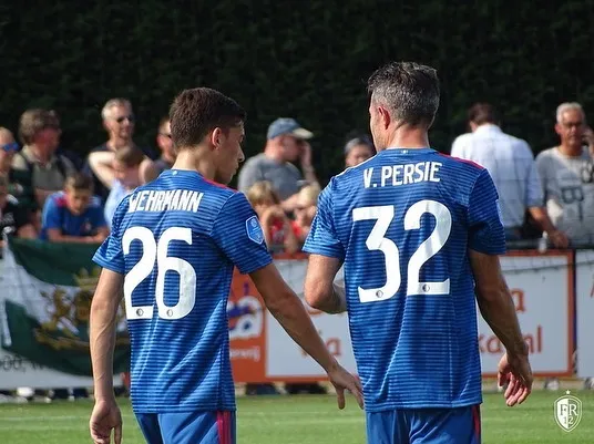 Fakta-Fakta Jordy Wehrmann, Calon Pemain Naturalisasi Timnas Indonesia 9 Jordy Wehrmann dan Robin Van Persie
