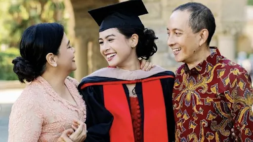 Berikut Profil Maudy Ayunda, Aktris Muda Penuh Prestasi 4 pendidikan maudy ayunda