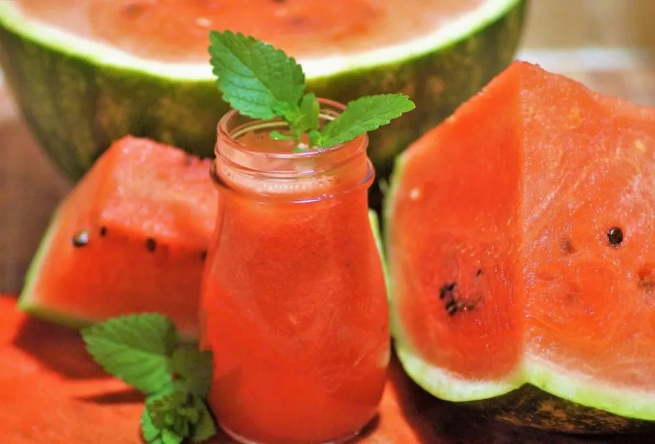9 Minuman yang Cocok Dikonsumsi Setelah Olahraga. Nggak Cuma Air Putih 7 minuman setelah olahraga