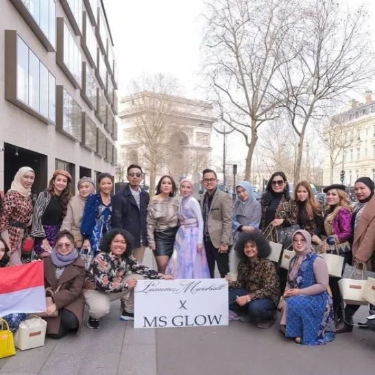 Potret Sarwendah Liburan Sambil Kerja di Paris, Pakai Gaun sampai Daster 13 Sarwendah