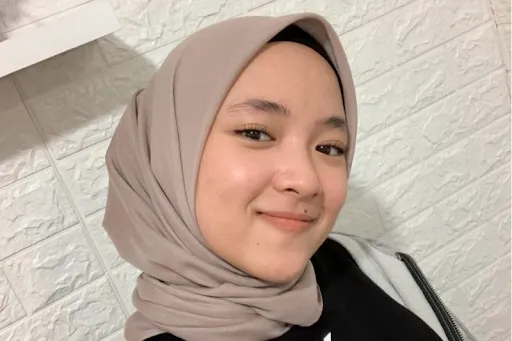 Profil Nissa Sabyan, Vokalis Gambus Yang Diisukan Merebut Suami Orang 3 pendidikan nissa sabyan