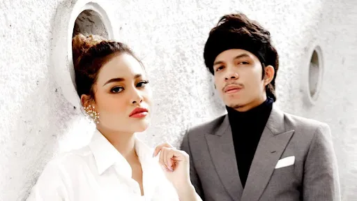 Selalu Sukses Menginspirasi Anak Muda, Inilah Profil Atta Halilintar 3 pasangan atta aurel