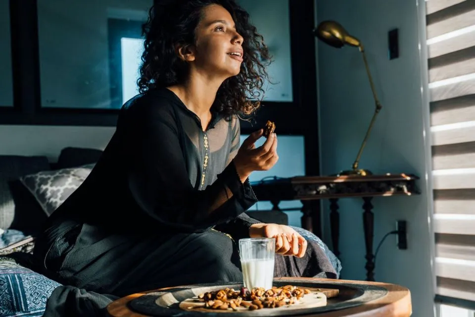 Menu Buka dan Sahur yang Seimbang saat Puasa. Biar Tetap Sehat Badannya 5 Jangan balas dendam, makan yang manis dulu