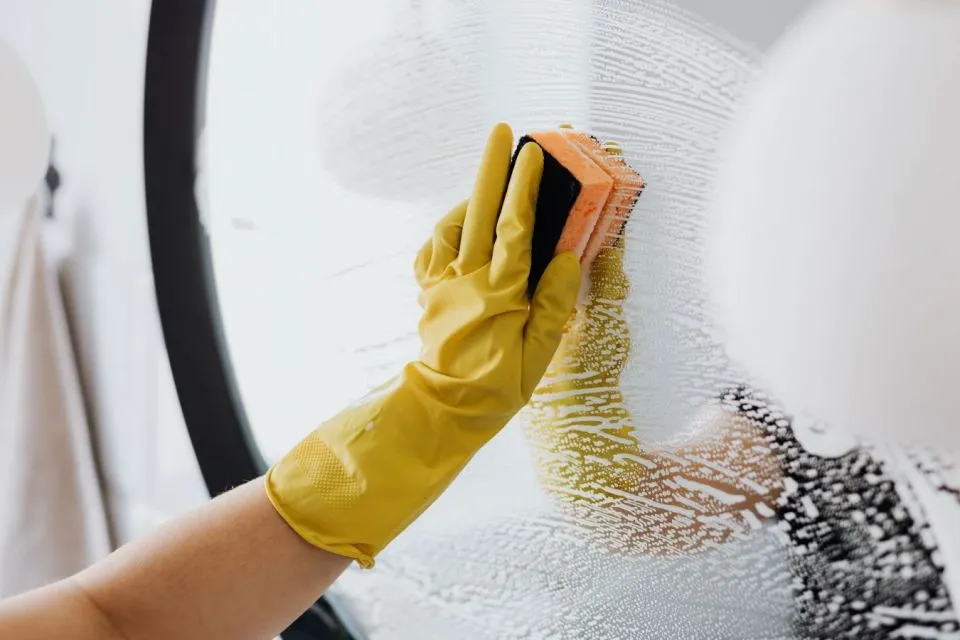 5 Tips Agar Tangan Tetap Lembut Meski Rutin Bersih-bersih Rumah 6 tips agar tangan lembut