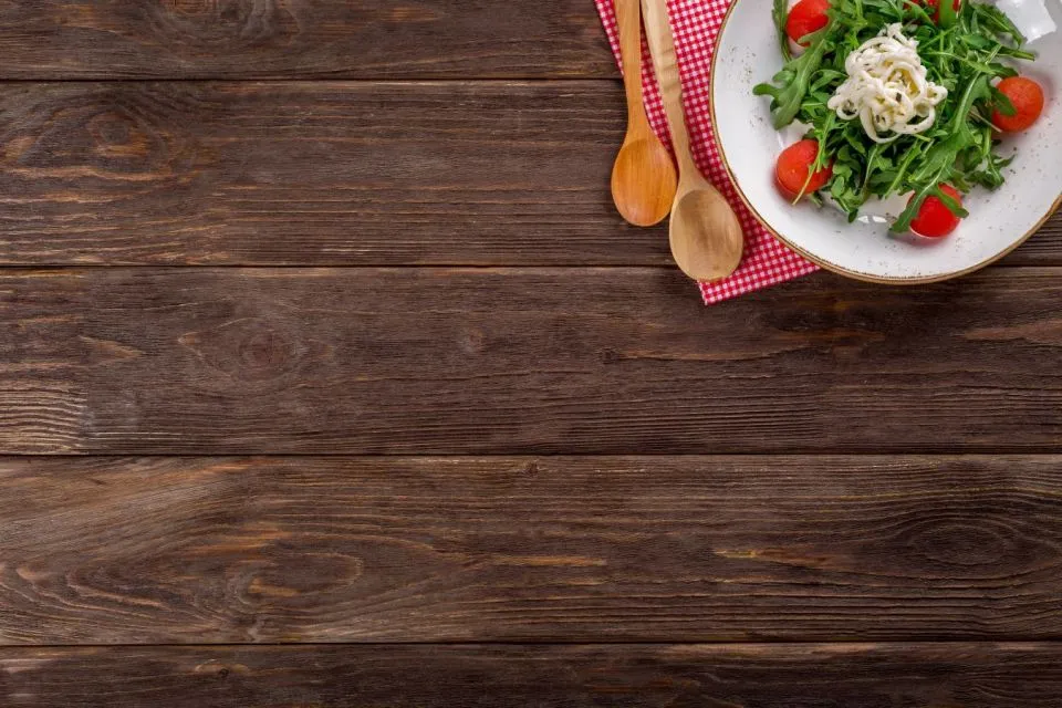 Menu Buka dan Sahur yang Seimbang saat Puasa. Biar Tetap Sehat Badannya 6 Makan banyak sayur direkomendasikan untuk sahur